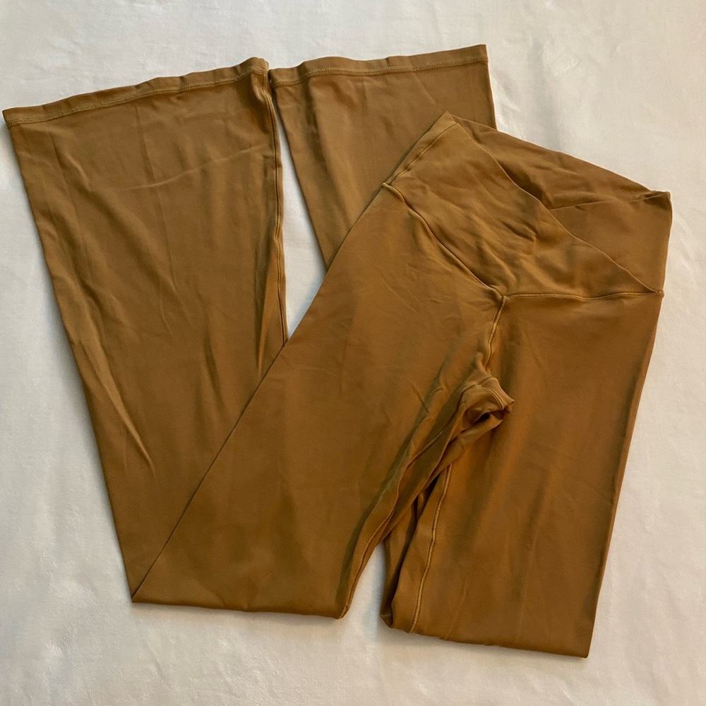 AERIE OFFLINE FLARE LEGGINGS